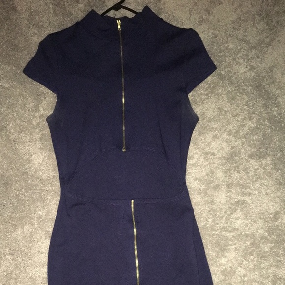 Dress - Picture 2 of 4